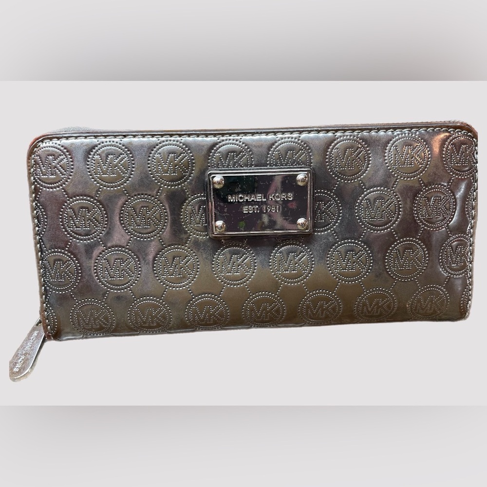 Michael Kors Silver Wallet